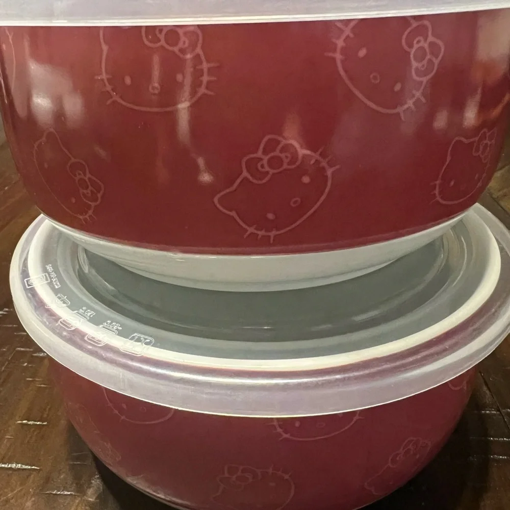 Hello Kitty Apple Jacks Nesting Bowls with Pressure Release Lids